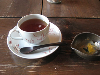 紅茶とデザート